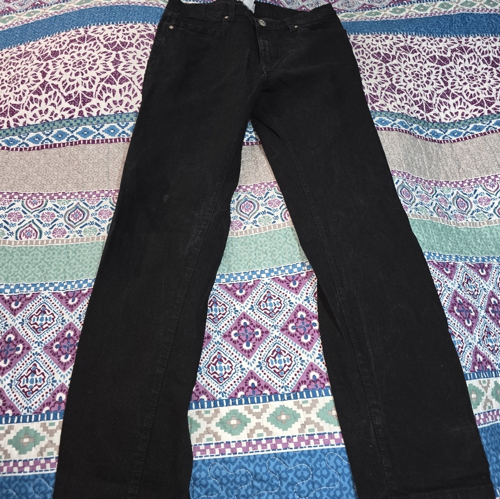 Alamo Black Straight Leg Jeans Sleek Style
